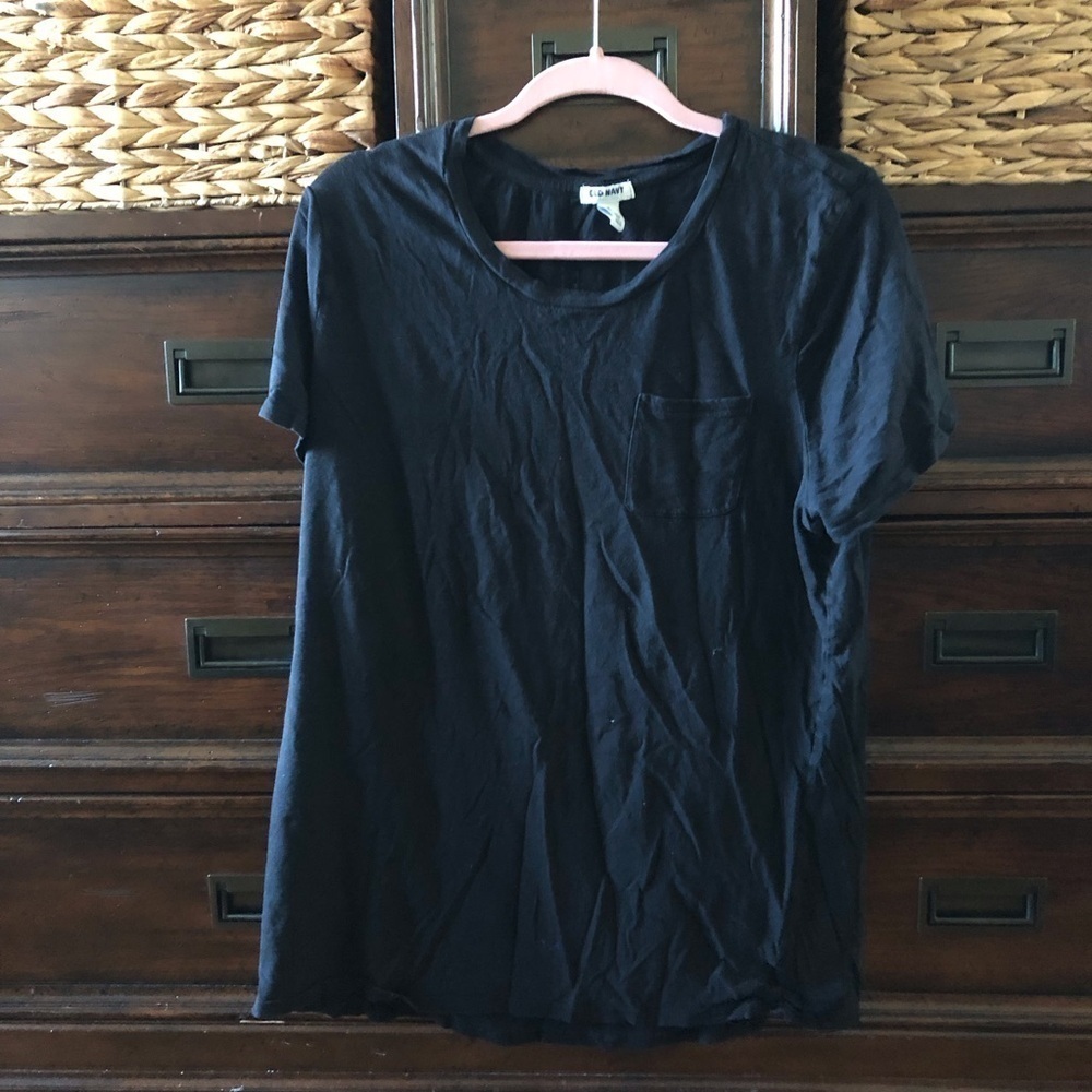 Old Navy black short sleeve tee in size XL Tall